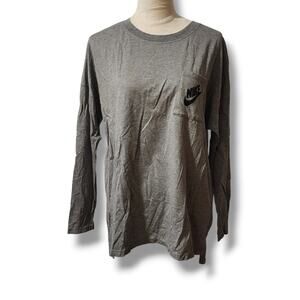 Nike Crewneck Long Sleeve Pocket Tee